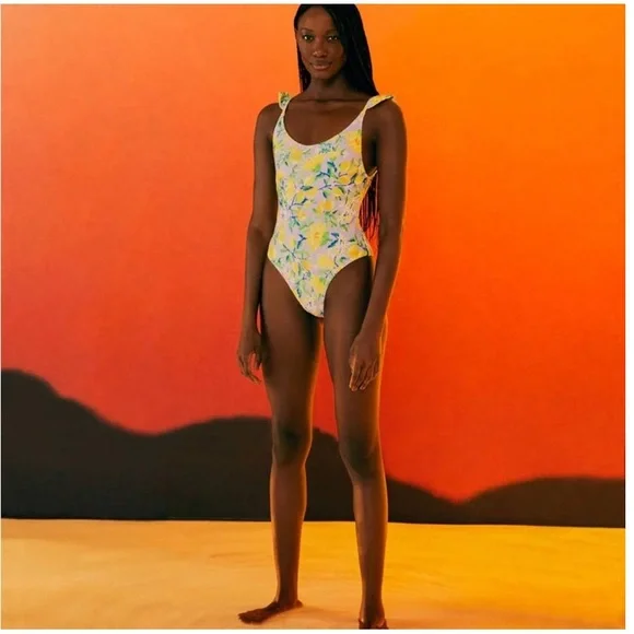 Farm Rio Purple Lemon Dream Swimsuit One-piece Bathing Suit M 165$ - Picture 4 of 8